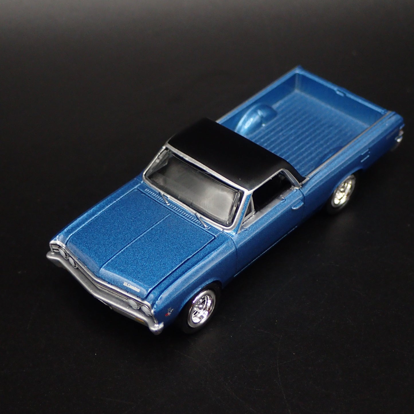 1967 67 CHEVY CHEVROLET EL CAMINO BLUE 1:64 SCALE DIORAMA DIECAST MODEL CAR