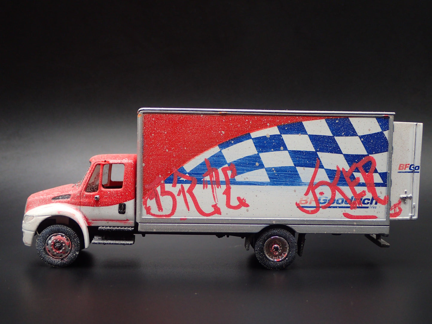 INTERNATIONAL DURASTAR BOX TRUCK BFGOODRICH TIRES 1/64 SCALE DIECAST MODEL CAR