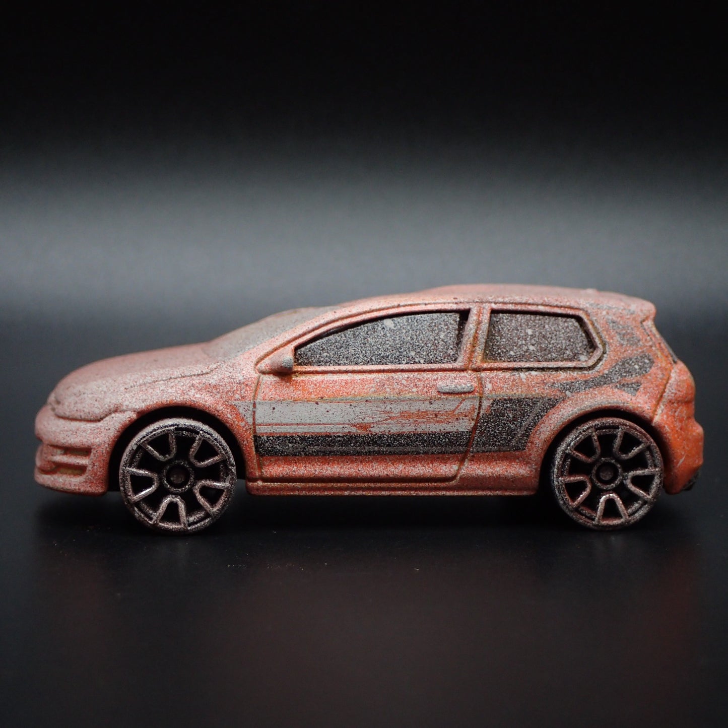 2012-2019 VW VOLKSWAGEN GOLF GTI MK7 ROLLOVER ACCIDENT 1:64 DIECAST MODEL CAR