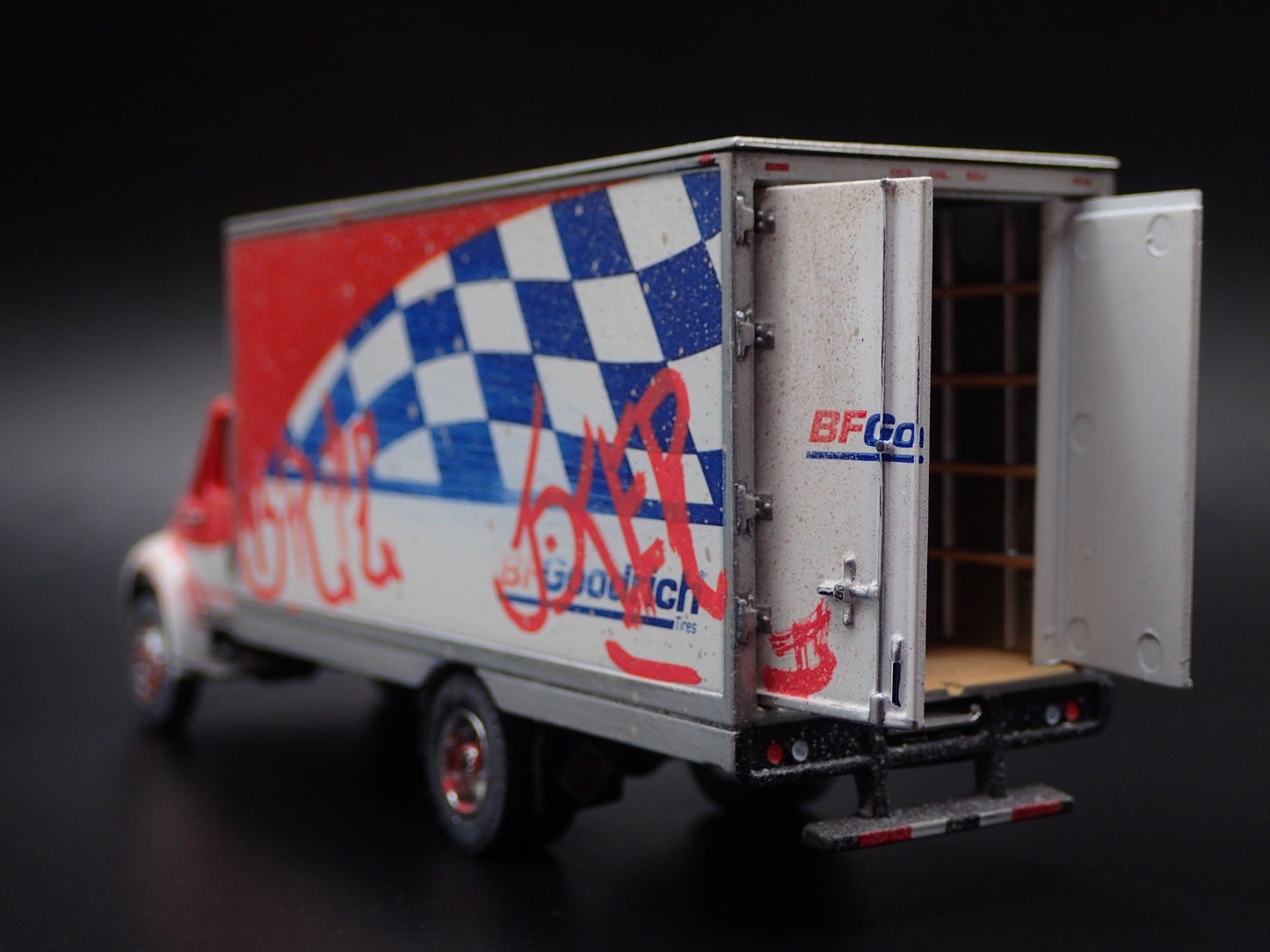 INTERNATIONAL DURASTAR BOX TRUCK BFGOODRICH TIRES 1/64 SCALE DIECAST MODEL CAR