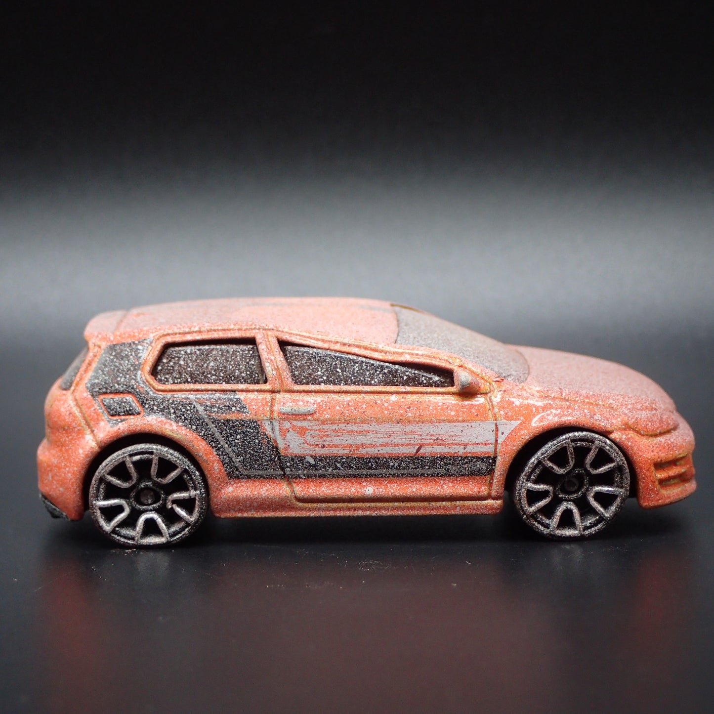 2012-2019 VW VOLKSWAGEN GOLF GTI MK7 ROLLOVER ACCIDENT 1:64 DIECAST MODEL CAR