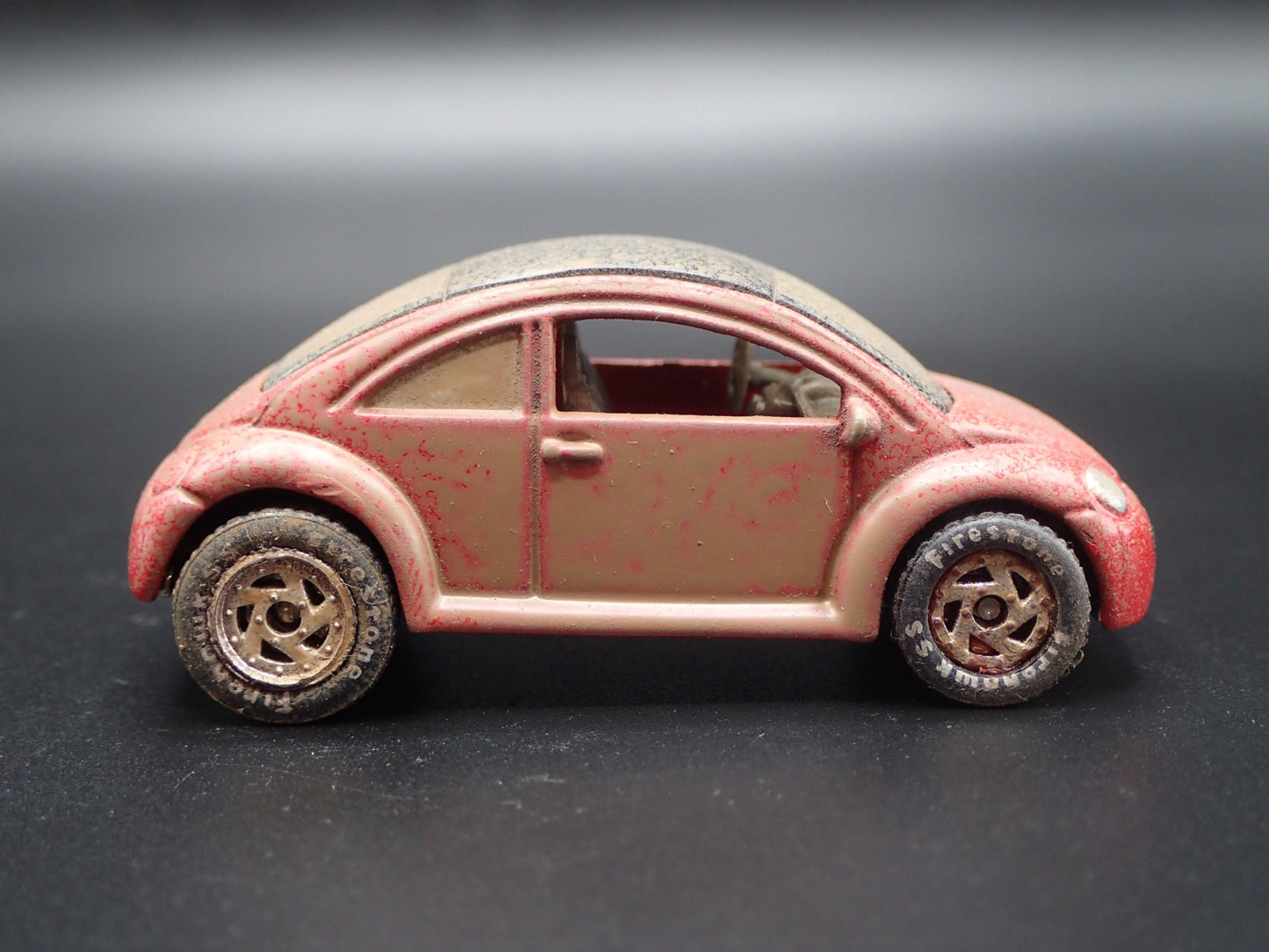 1998-2011 VW VOLKSWAGEN NEW BEETLE BUG BARN FIND 1:64 SCALE DIECAST MODEL CAR