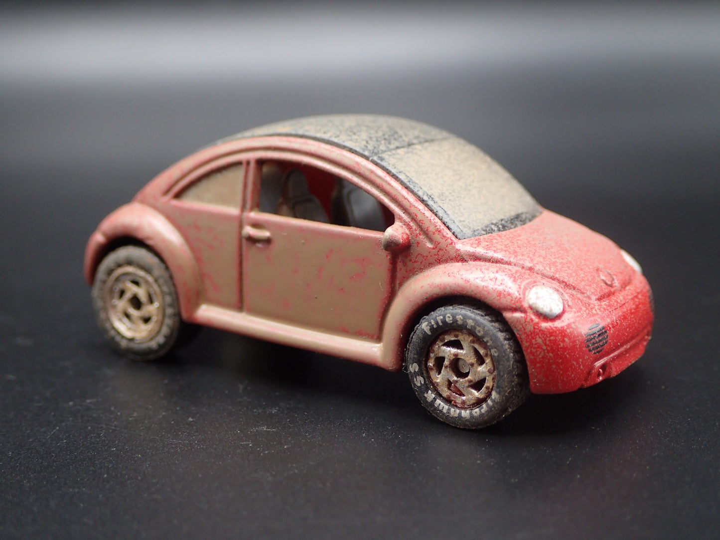 1998-2011 VW VOLKSWAGEN NEW BEETLE BUG BARN FIND 1:64 SCALE DIECAST MODEL CAR