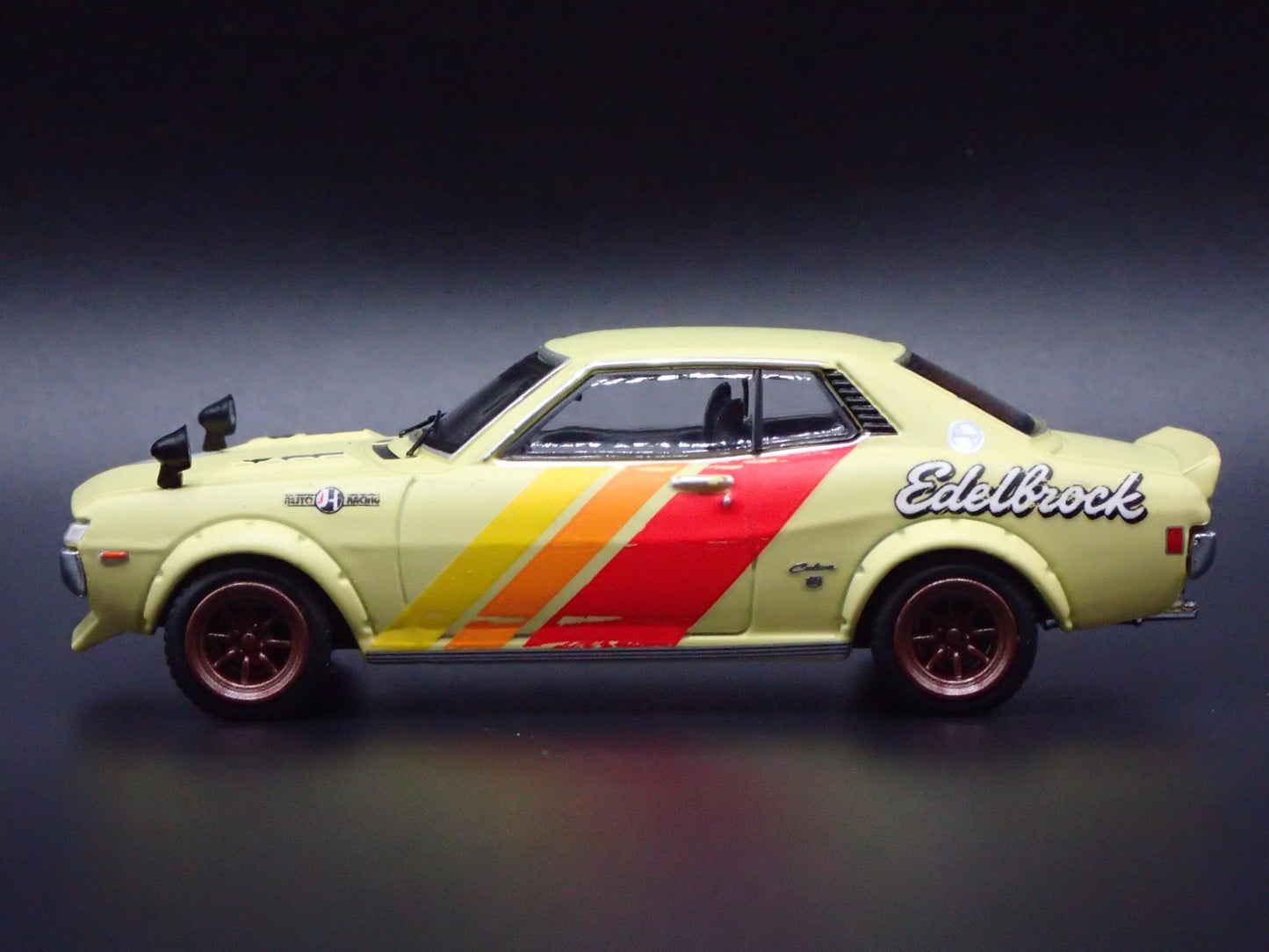 1970 TOYOTA CELICA 1600GTV TA22 EDELBROCK 1:64 SCALE DIORAMA DIECAST MODEL CAR