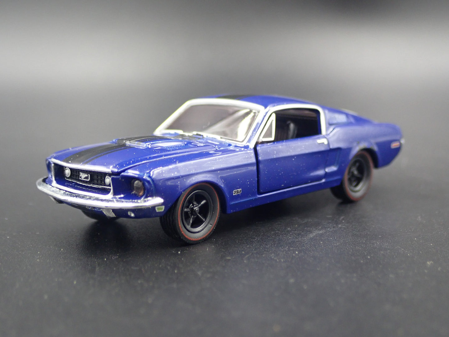 1968 68 FORD MUSTANG GT FASTBACK BLUE 1:64 SCALE COLLECTIBLE DIECAST MODEL CAR