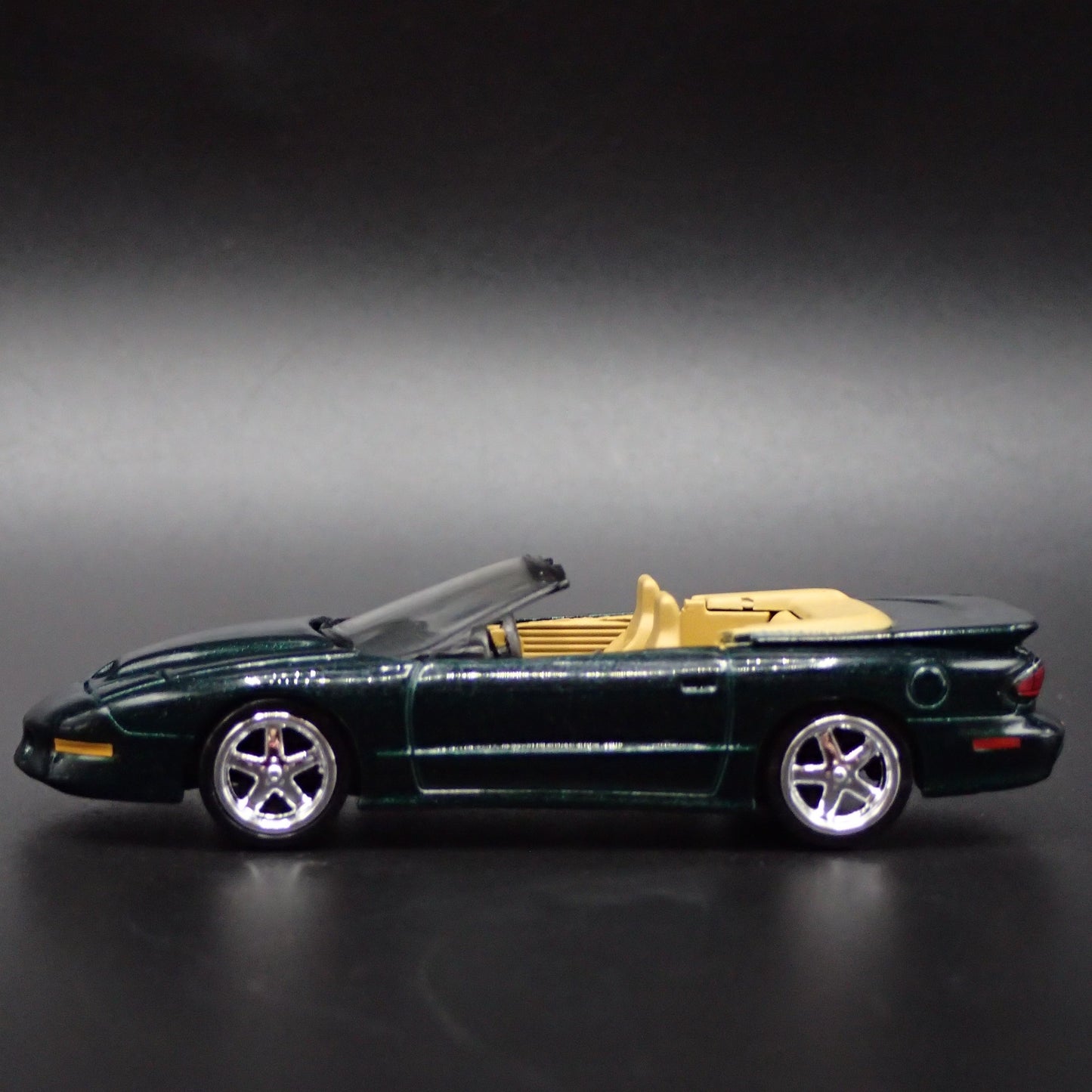 1996 96 PONTIAC FIREBIRD TRANS AM T/A CONVERTIBLE 1:64 SCALE DIECAST MODEL CAR
