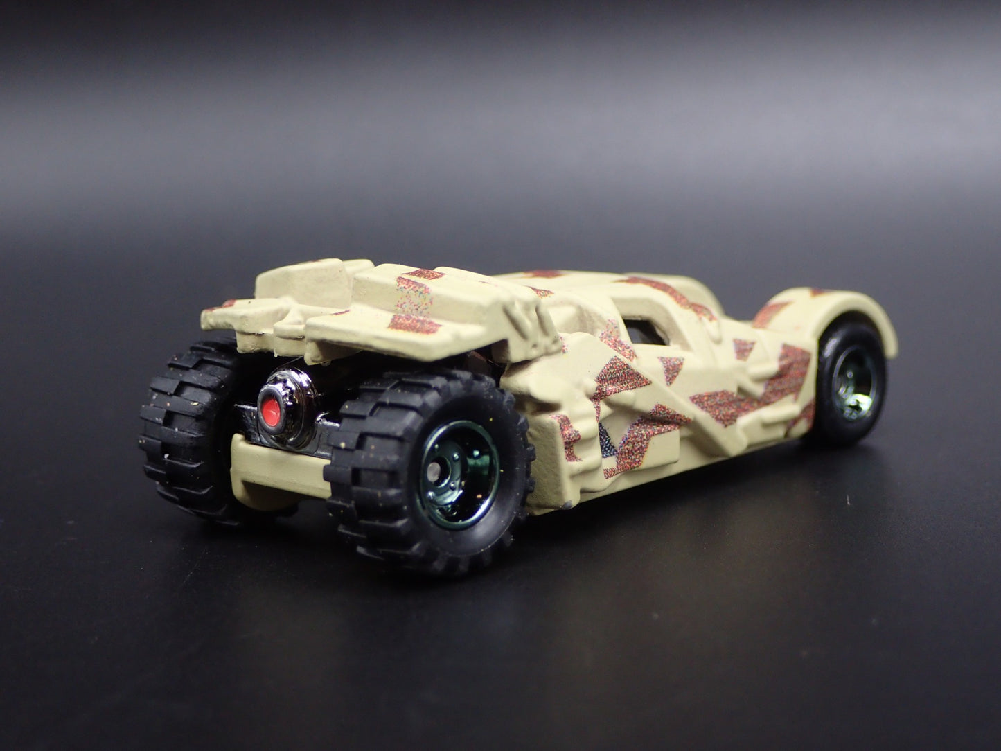 BATMAN BATMOBILE THE TUMBLER THE DARK KNIGHT RISES 1:64 SCALE DIECAST MODEL CAR