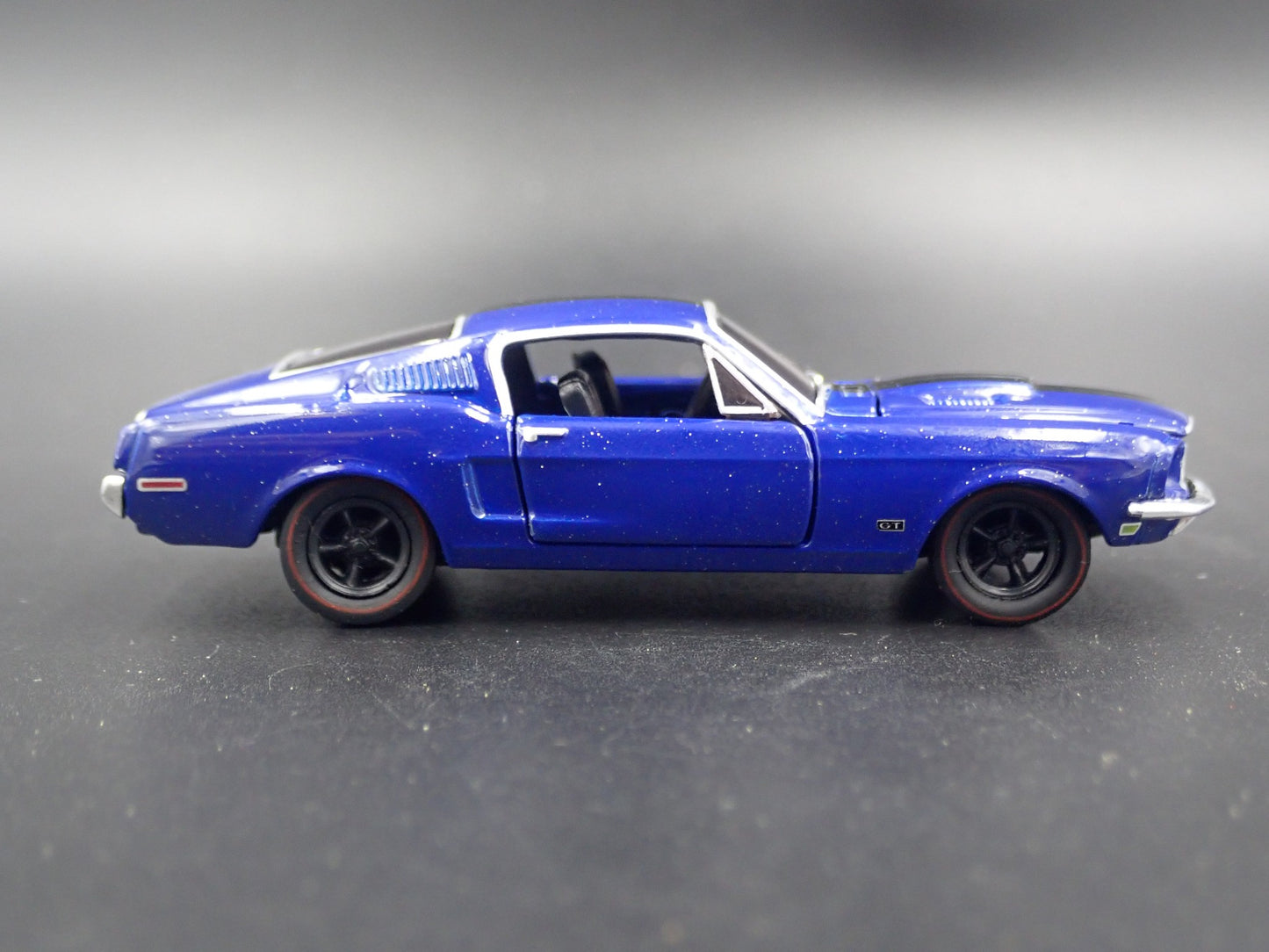 1968 68 FORD MUSTANG GT FASTBACK BLUE 1:64 SCALE COLLECTIBLE DIECAST MODEL CAR
