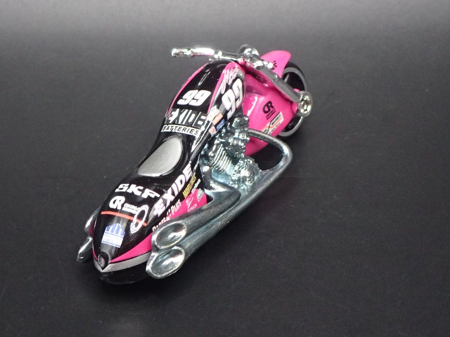 SCORCHIN SCOOTER MOTORCYCLE EXIDE 99 1:64 HOT WHEELS SCALE DIECAST MODEL CAR