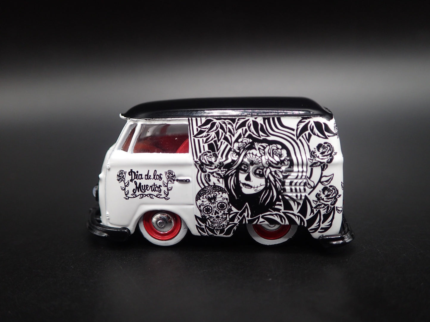 VW VOLKSWAGEN TYPE2 T1 PANEL VAN DIA DE LOS MUERTOS 1:64 SCALE DIECAST MODEL CAR