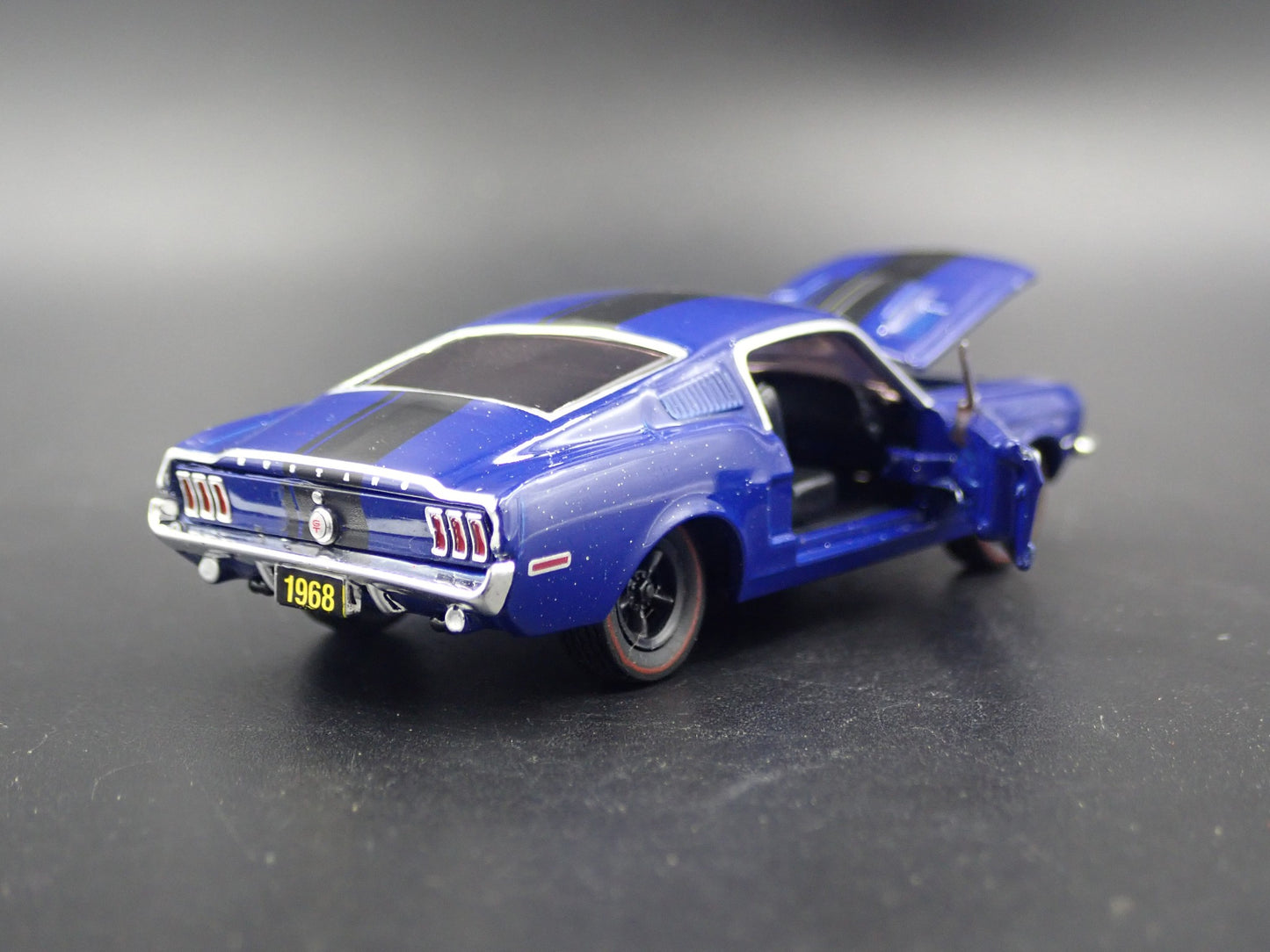 1968 68 FORD MUSTANG GT FASTBACK BLUE 1:64 SCALE COLLECTIBLE DIECAST MODEL CAR