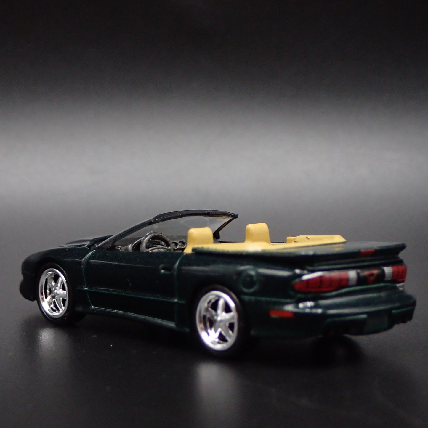 1996 96 PONTIAC FIREBIRD TRANS AM T/A CONVERTIBLE 1:64 SCALE DIECAST MODEL CAR