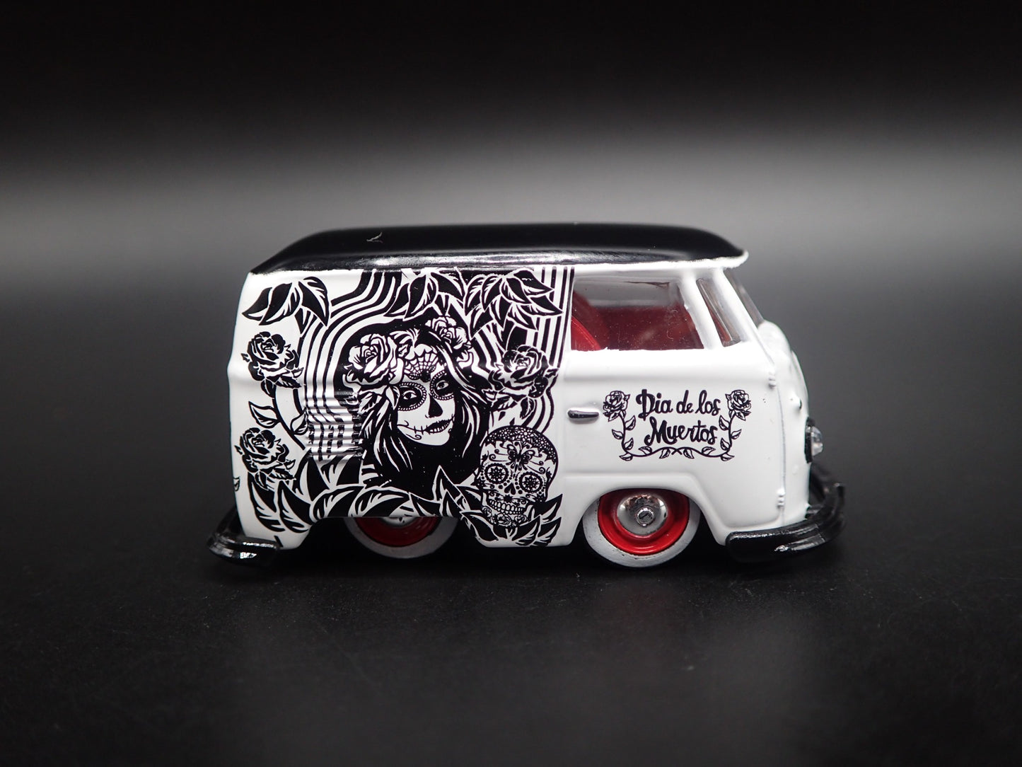 VW VOLKSWAGEN TYPE2 T1 PANEL VAN DIA DE LOS MUERTOS 1:64 SCALE DIECAST MODEL CAR