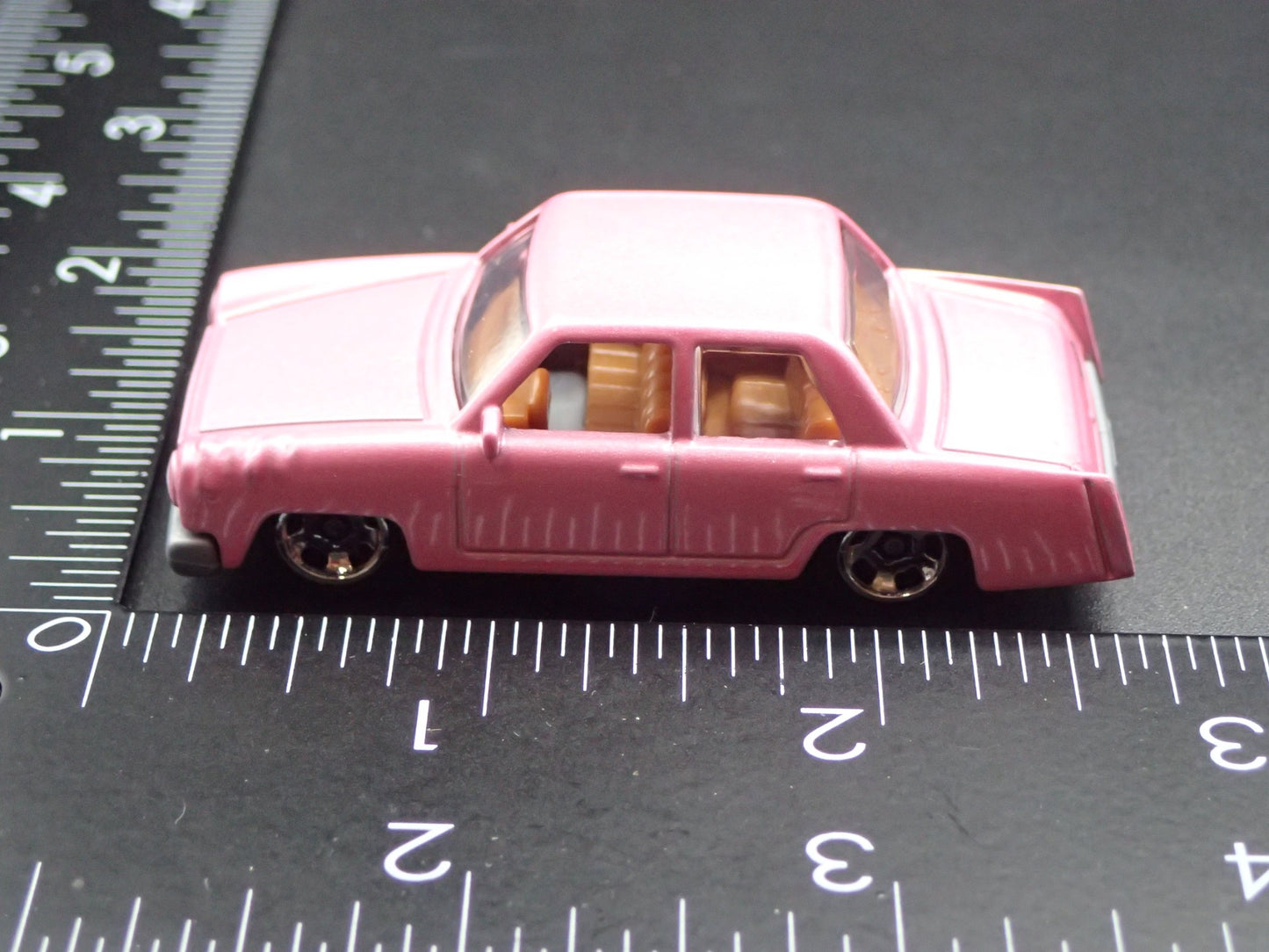 1973 73 PLYMOUTH VALIANT SIMPSONS FAMILY CAR PINK 1/64 SCALE DIECAST MODEL CAR