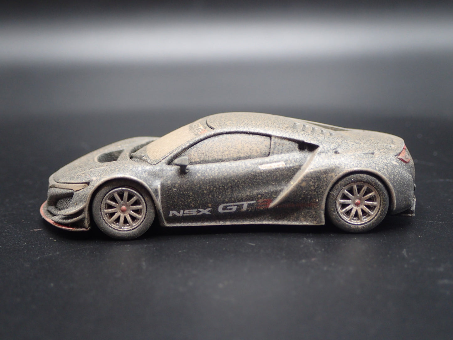 2016-2022 ACURA NSX GT3 RACE WRECKED MUDDY 1:64 SCALE DIORAMA DIECAST MODEL CAR