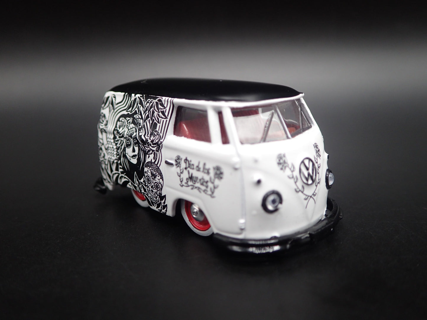 VW VOLKSWAGEN TYPE2 T1 PANEL VAN DIA DE LOS MUERTOS 1:64 SCALE DIECAST MODEL CAR