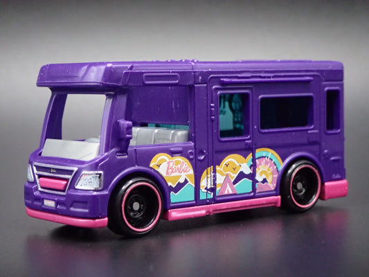 BARBIE DREAM CAMPER VAN  1:64 HW SCALE COLLECTIBLE DIORAMA DIECAST MODEL CAR