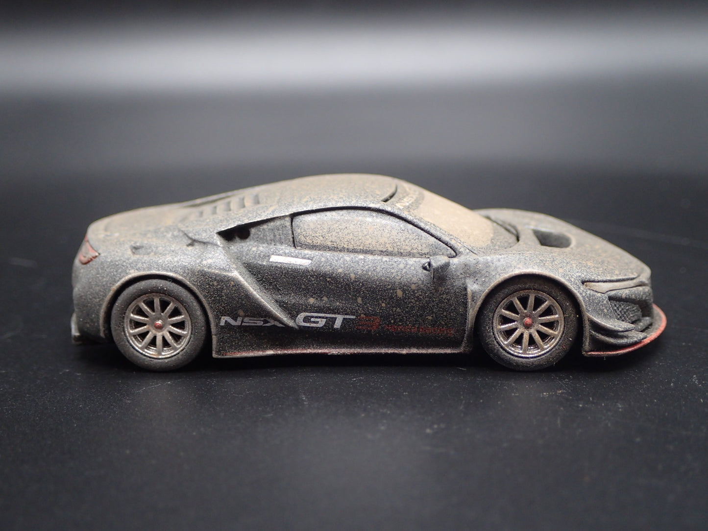 2016-2022 ACURA NSX GT3 RACE WRECKED MUDDY 1:64 SCALE DIORAMA DIECAST MODEL CAR