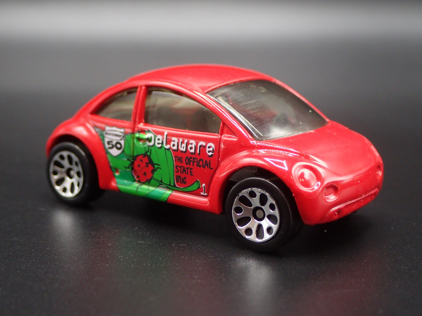 1998-2011 VW VOLKSWAGEN NEW BEETLE BUG DELAWARE RED 1:64 SCALE DIECAST MODEL CAR