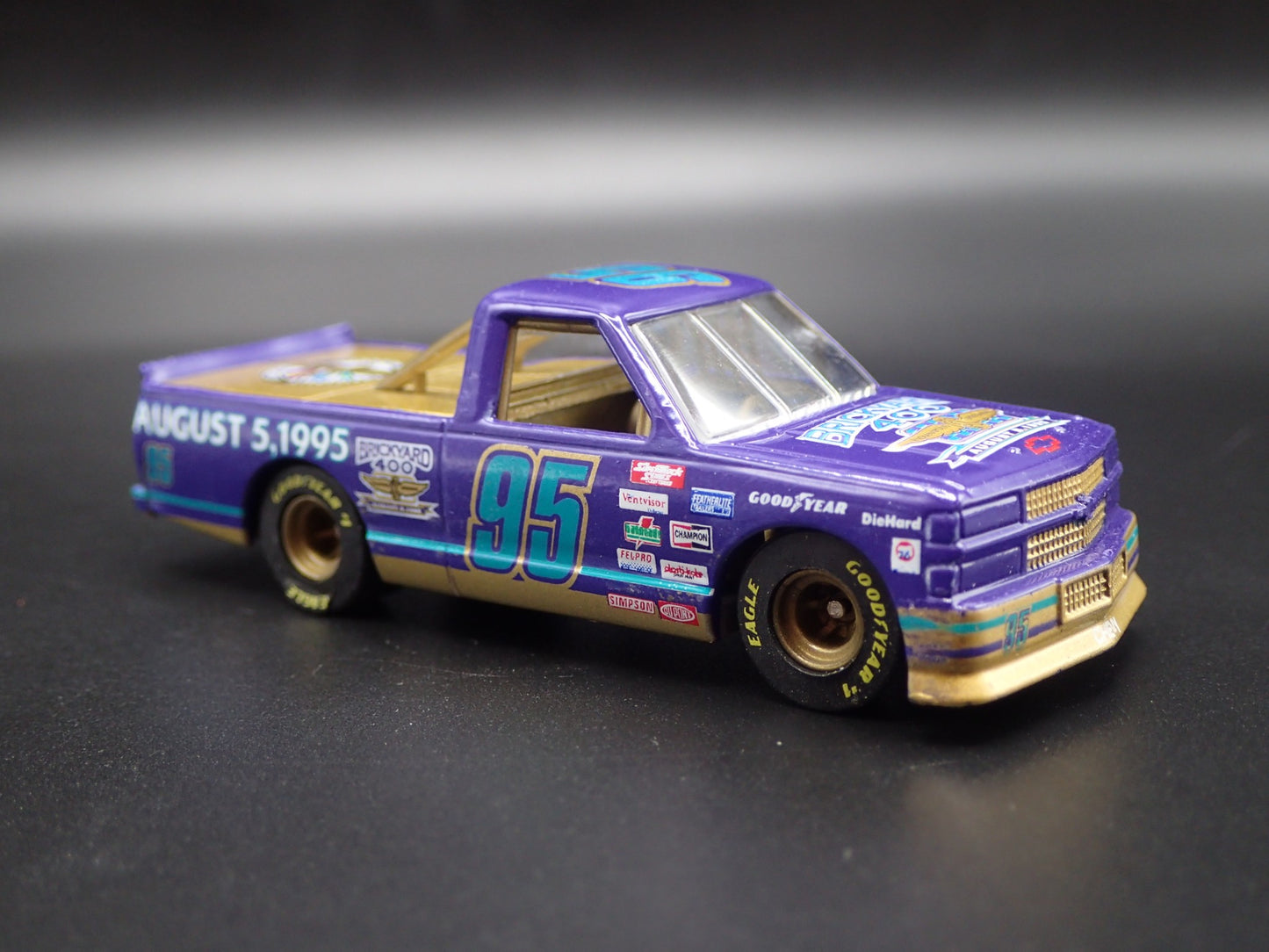 1995 95 CHEVY CHEVROLET BRICKYARD 400 NASCAR TRUCK  1:64 SCALE DIECAST MODEL CAR