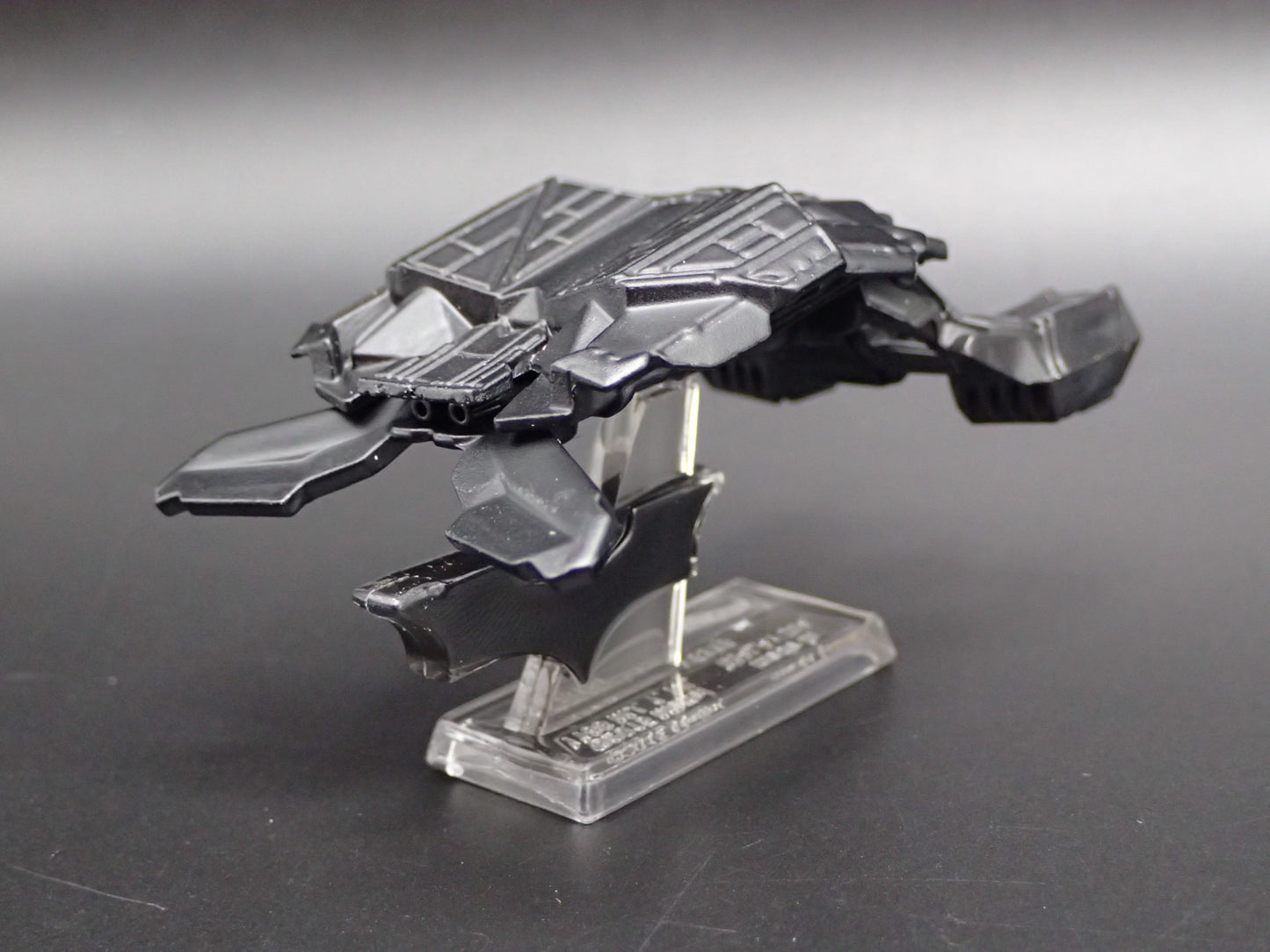 BATMAN BATMOBILE THE BAT RARE 1:64 SCALE COLLECTIBLE DIORAMA DIECAST MODEL CAR