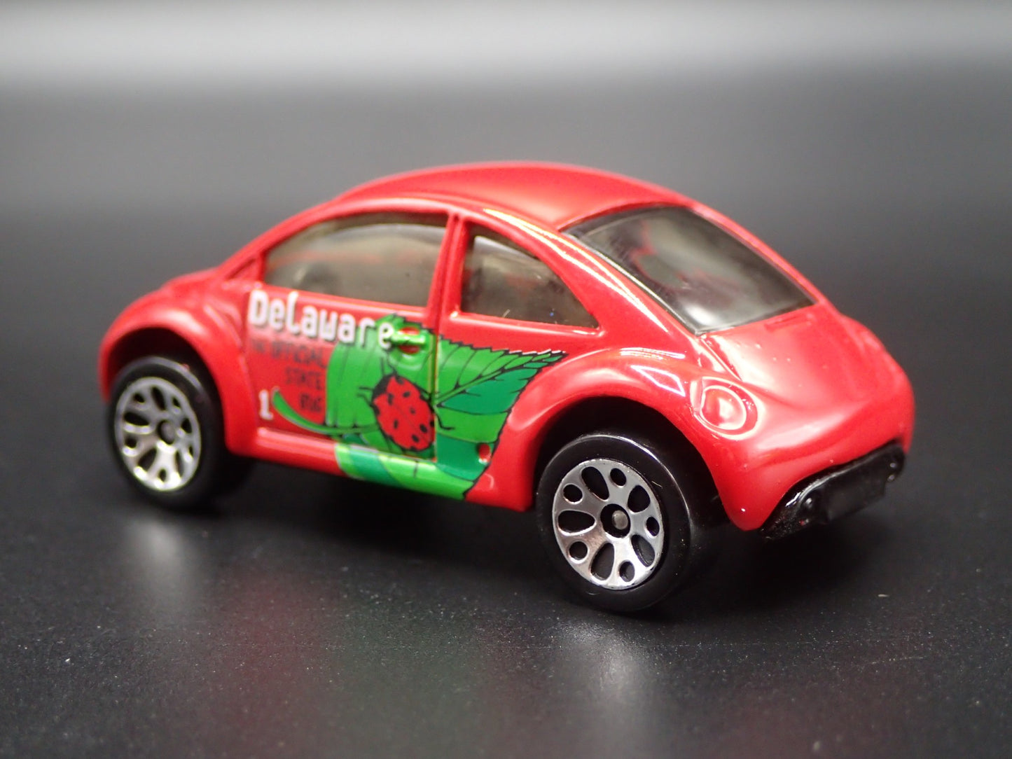 1998-2011 VW VOLKSWAGEN NEW BEETLE BUG DELAWARE RED 1:64 SCALE DIECAST MODEL CAR
