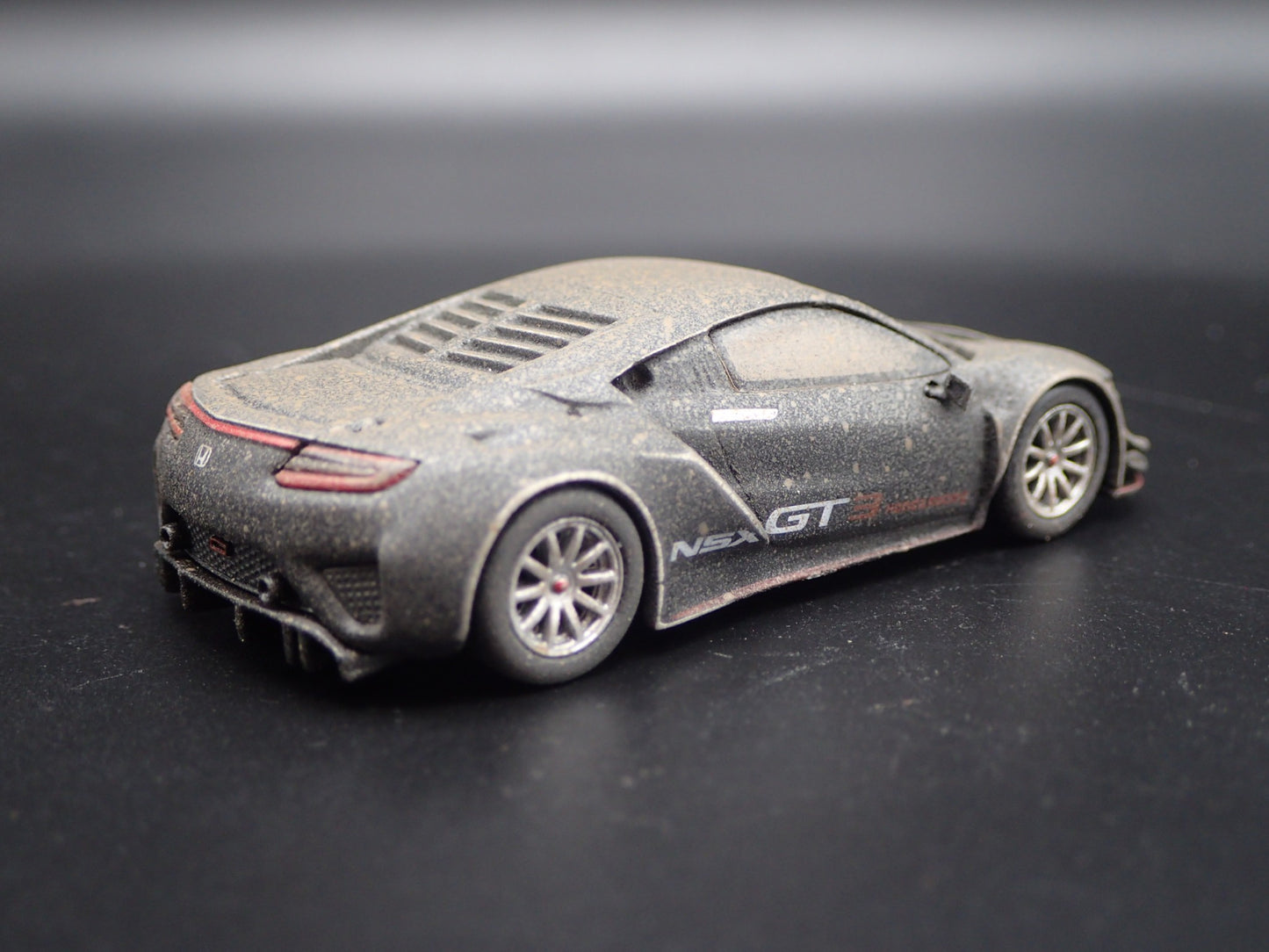 2016-2022 ACURA NSX GT3 RACE WRECKED MUDDY 1:64 SCALE DIORAMA DIECAST MODEL CAR