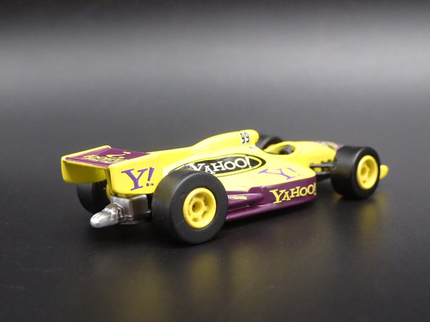 INDY CAR RACING #99 YAHOO RACING TEAM  RARE 1:64 SCALE DIORAMA DIECAST MODEL CAR