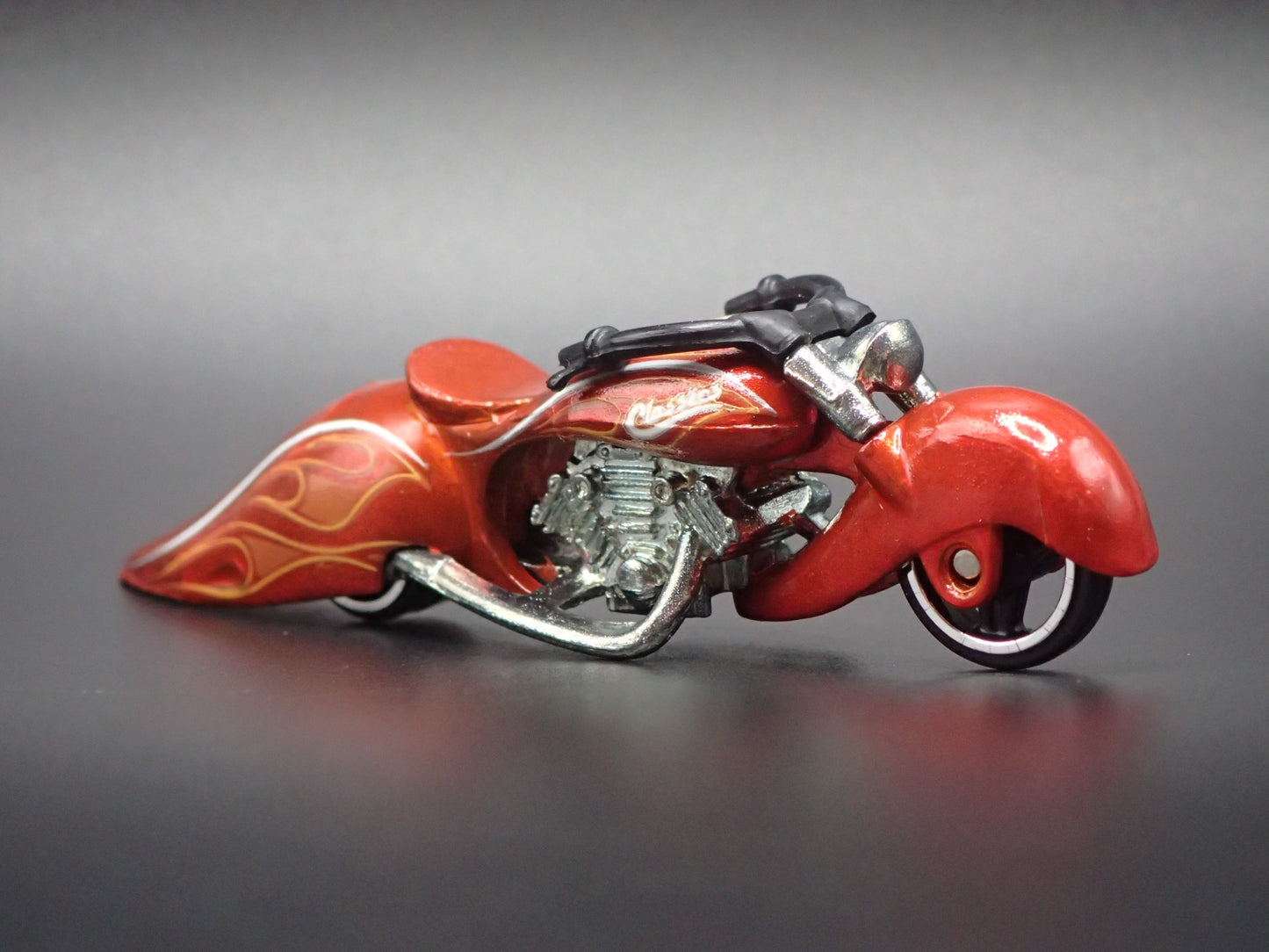 W-OOZIE MOTORCYCLE HOT WHEELS ORANGE 1:64 HW SCALE DIORAMA DIECAST MODEL CAR