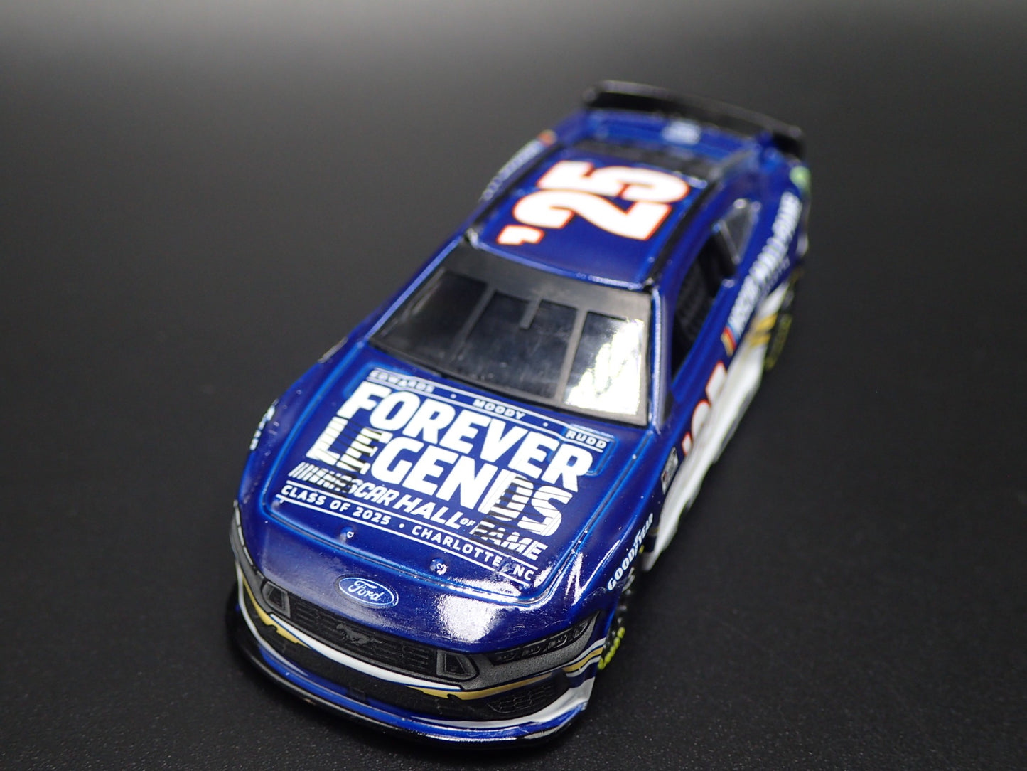 2025 CHEVY CAMARO 2025 25' NASCAR HALL OF FAME NHOF 1:64 SCALE DIECAST MODEL CAR