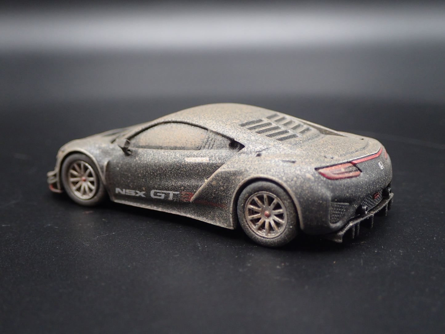 2016-2022 ACURA NSX GT3 RACE WRECKED MUDDY 1:64 SCALE DIORAMA DIECAST MODEL CAR