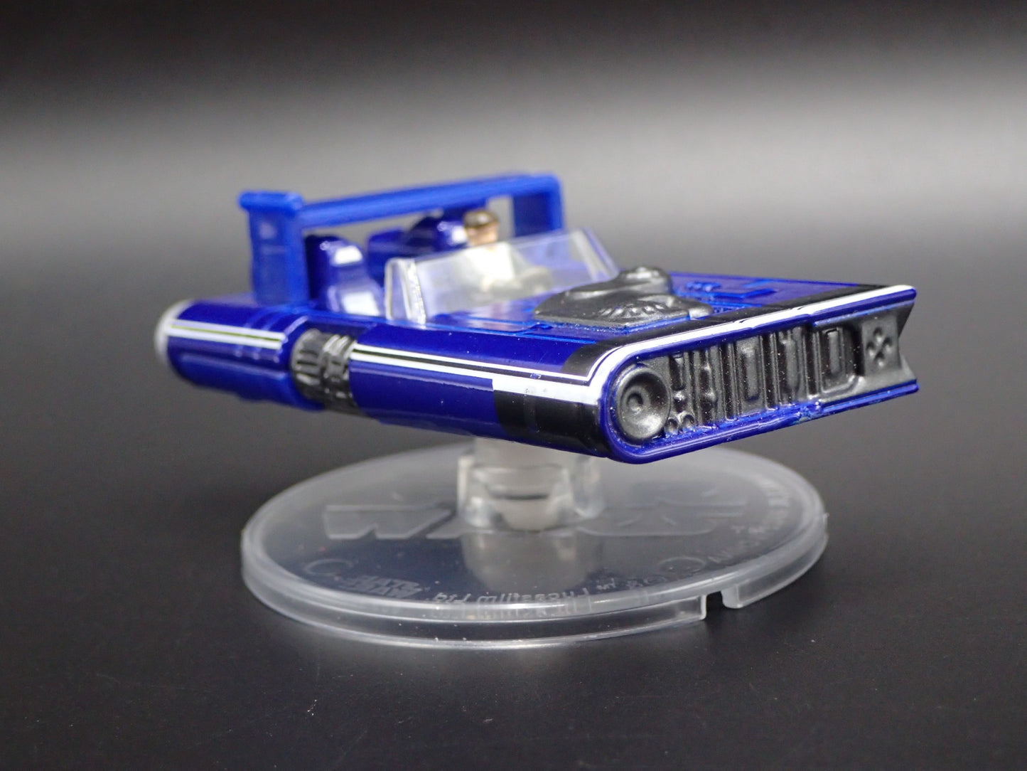 STAR WARS STARSHIPS HAN SOLO SPEEDER w/ FLIGHT STAND 1:64 SCALE MODEL DIORAMA