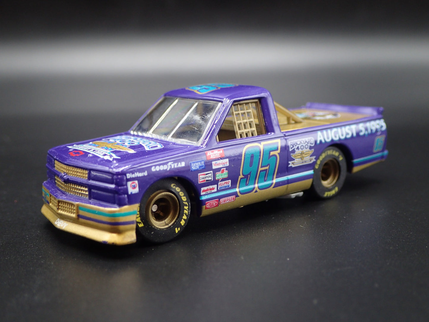 1995 95 CHEVY CHEVROLET BRICKYARD 400 NASCAR TRUCK  1:64 SCALE DIECAST MODEL CAR
