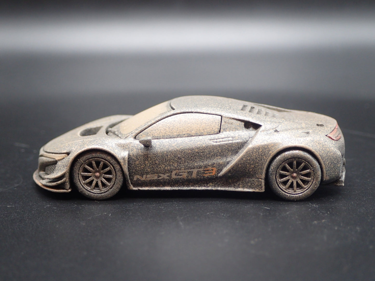 2016-2022 ACURA NSX GT3 RACE WRECKED MUDDY 1:64 SCALE DIORAMA DIECAST MODEL CAR