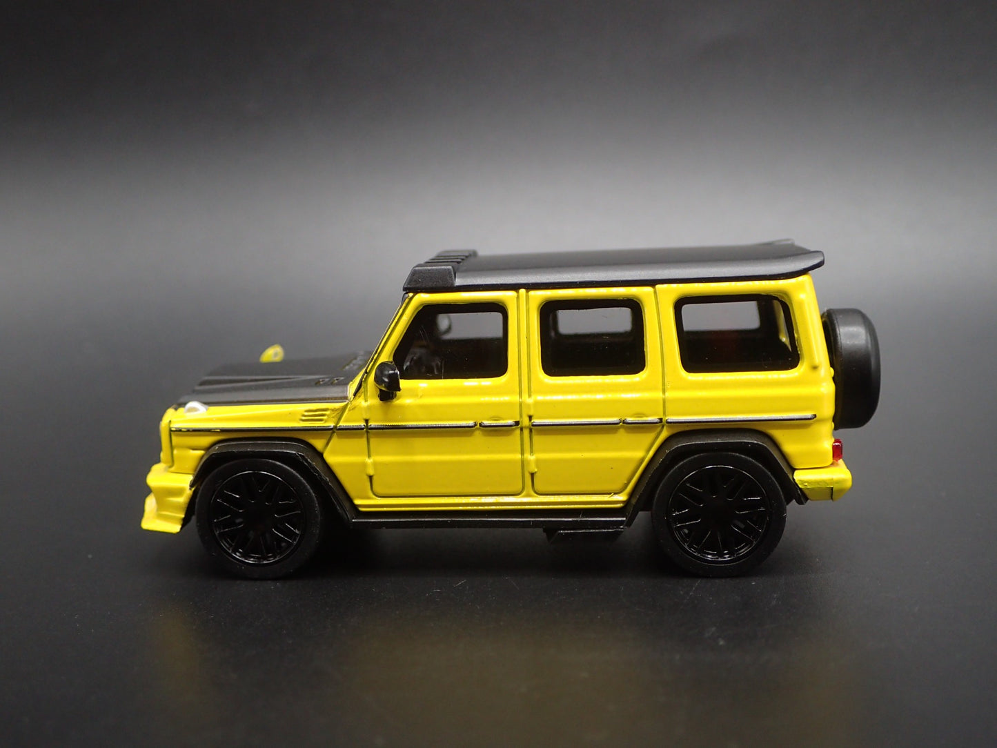 MERCEDES BENZ AMG G 63 G WAGON LIBERTY WALK LBWK 1:64 SCALE  DIECAST MODEL CAR