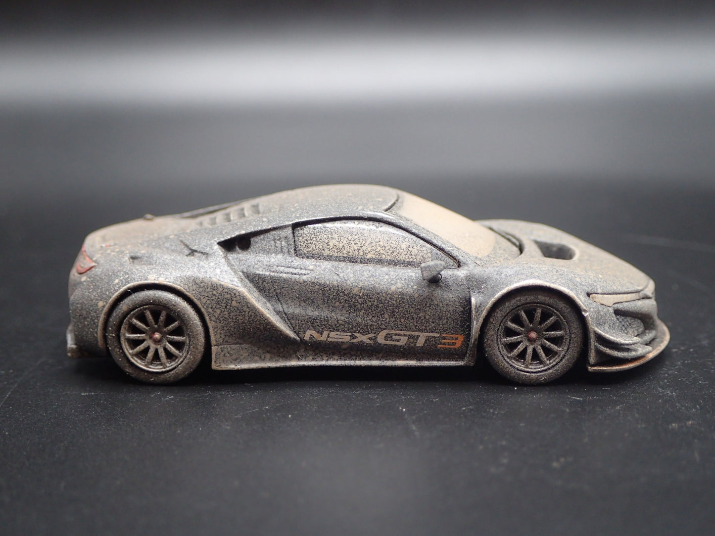 2016-2022 ACURA NSX GT3 RACE WRECKED MUDDY 1:64 SCALE DIORAMA DIECAST MODEL CAR