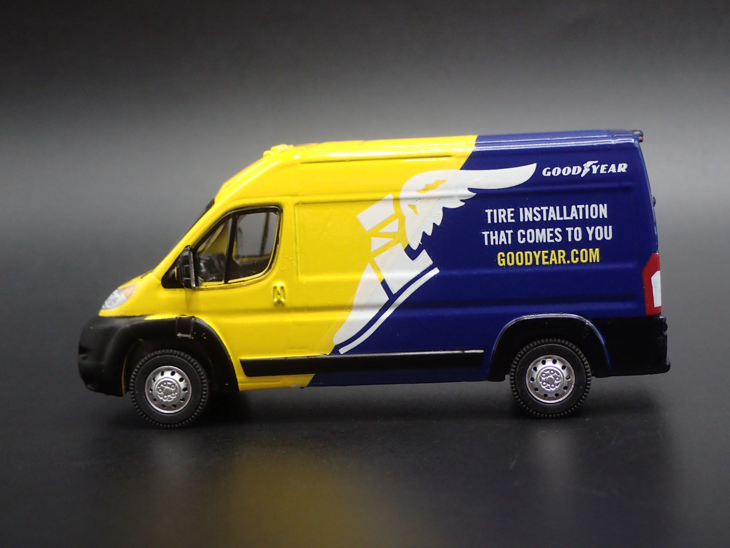 2019 19 RAM PROMASTER SPRINTER VAN GOODYEAR 1:64 SCALE DIORAMA DIECAST MODEL CAR