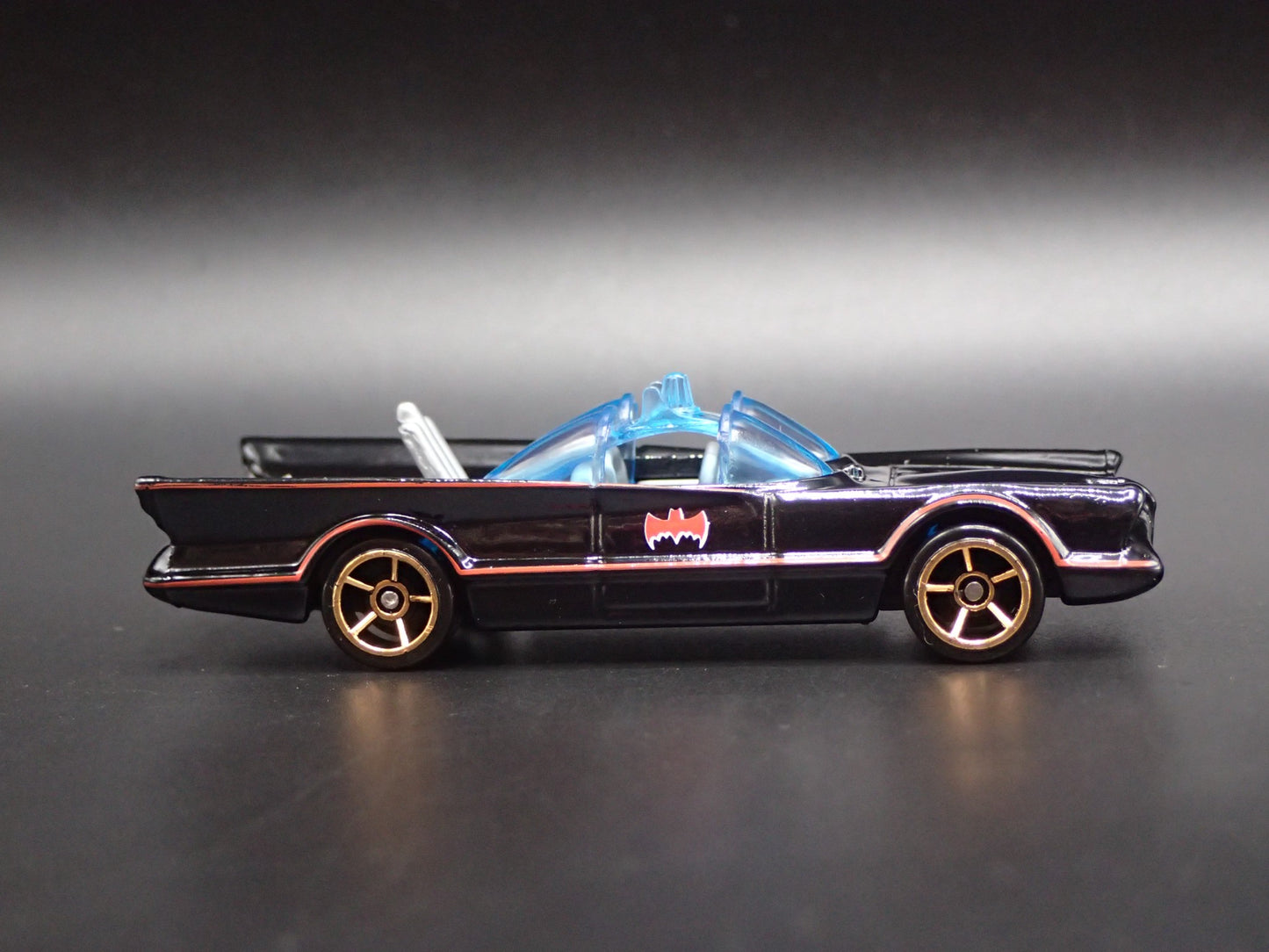 1966 66 BATMAN BATMOBILE ADAM WEST RARE 1/64 SCALE COLLECTIBLE DIECAST MODEL CAR