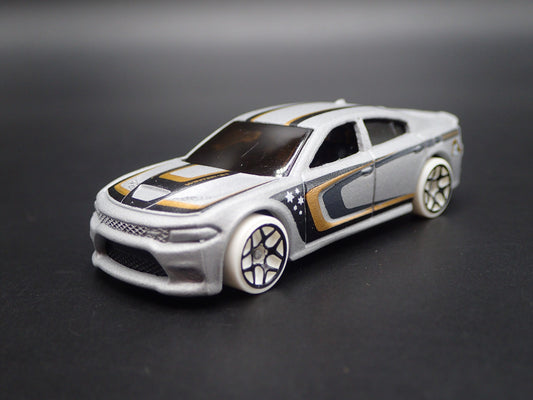 2011-2023 DODGE CHARGER SRT 1/64 SCALE COLLECTIBLE DIORAMA DIECAST MODEL CAR