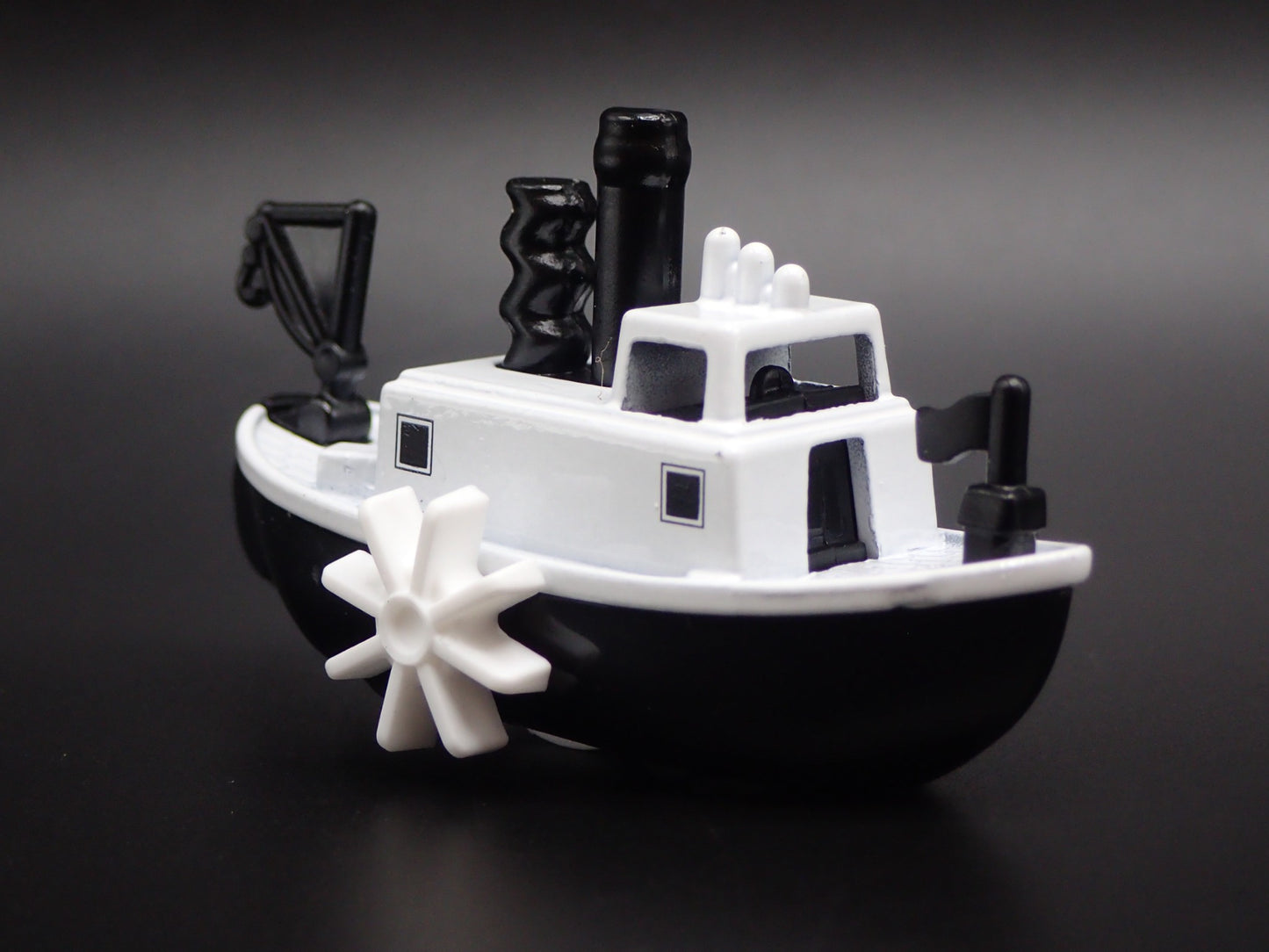 DISNEY MICKEY MOUSE STEAMBOAT WILLY RARE 1:64 SCALE DIORAMA DIECAST MODEL CAR