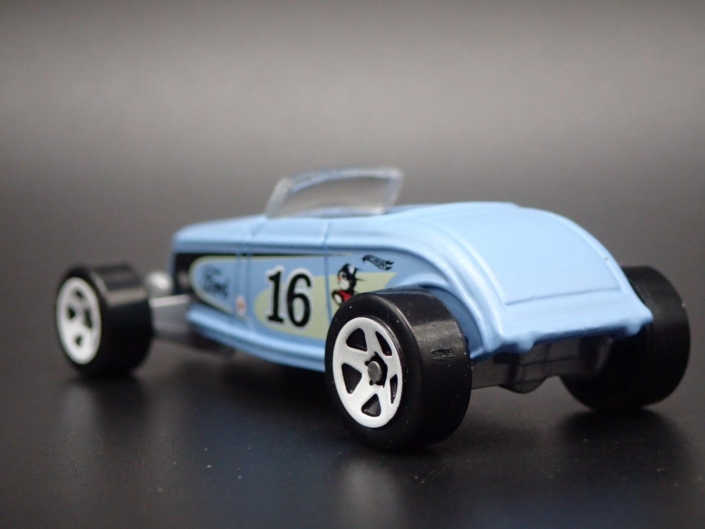 1933 33 FORD LO-BOY HOT ROD BLUE RARE 1:64 SCALE COLLECTIBLE DIECAST MODEL CAR