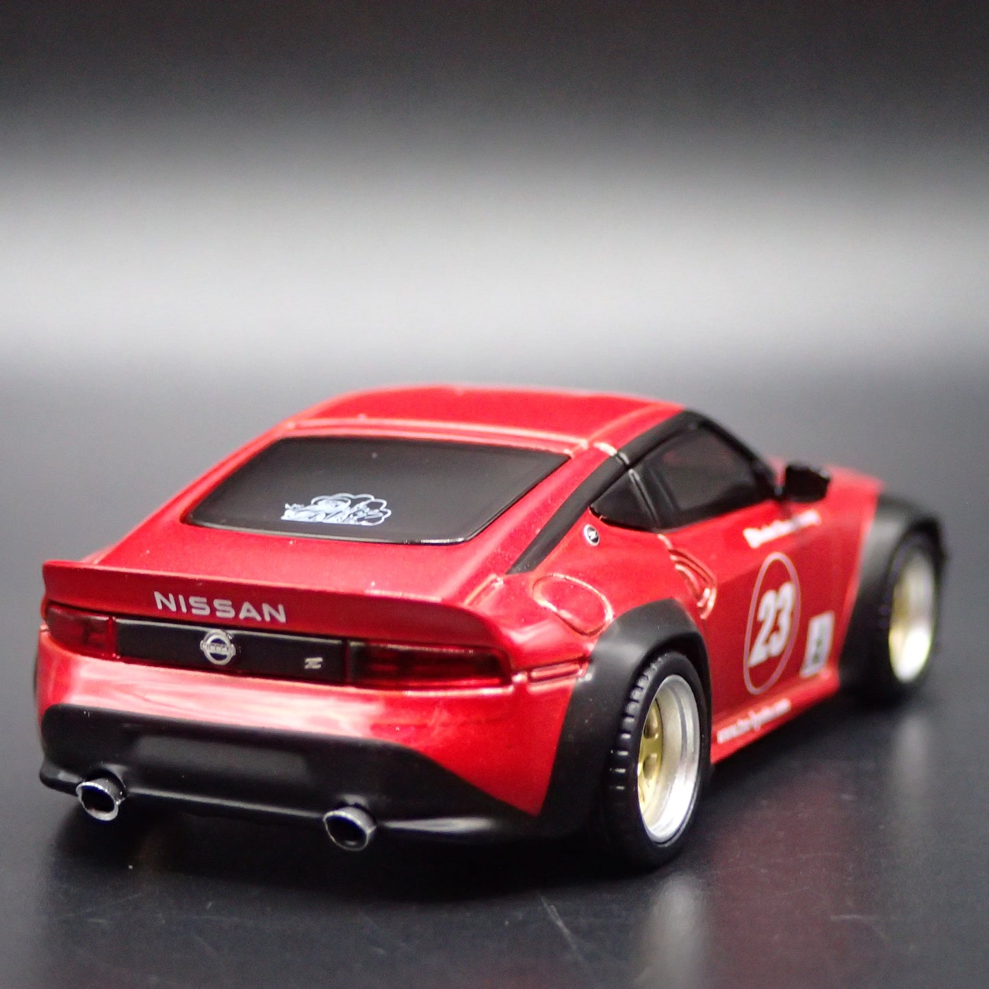 2023-2025 NISSAN Z PANDEM RED 1:64 SCALE COLLECTIBLE DIORAMA DIECAST MODEL CAR