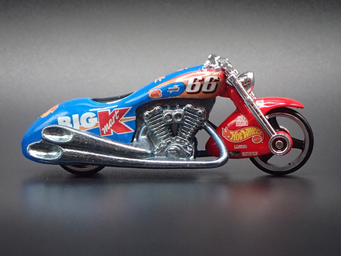 SCORCHIN SCOOTER MOTORCYCLE BIG KMART 66 1:64 HOT WHEELS SCALE DIECAST MODEL CAR