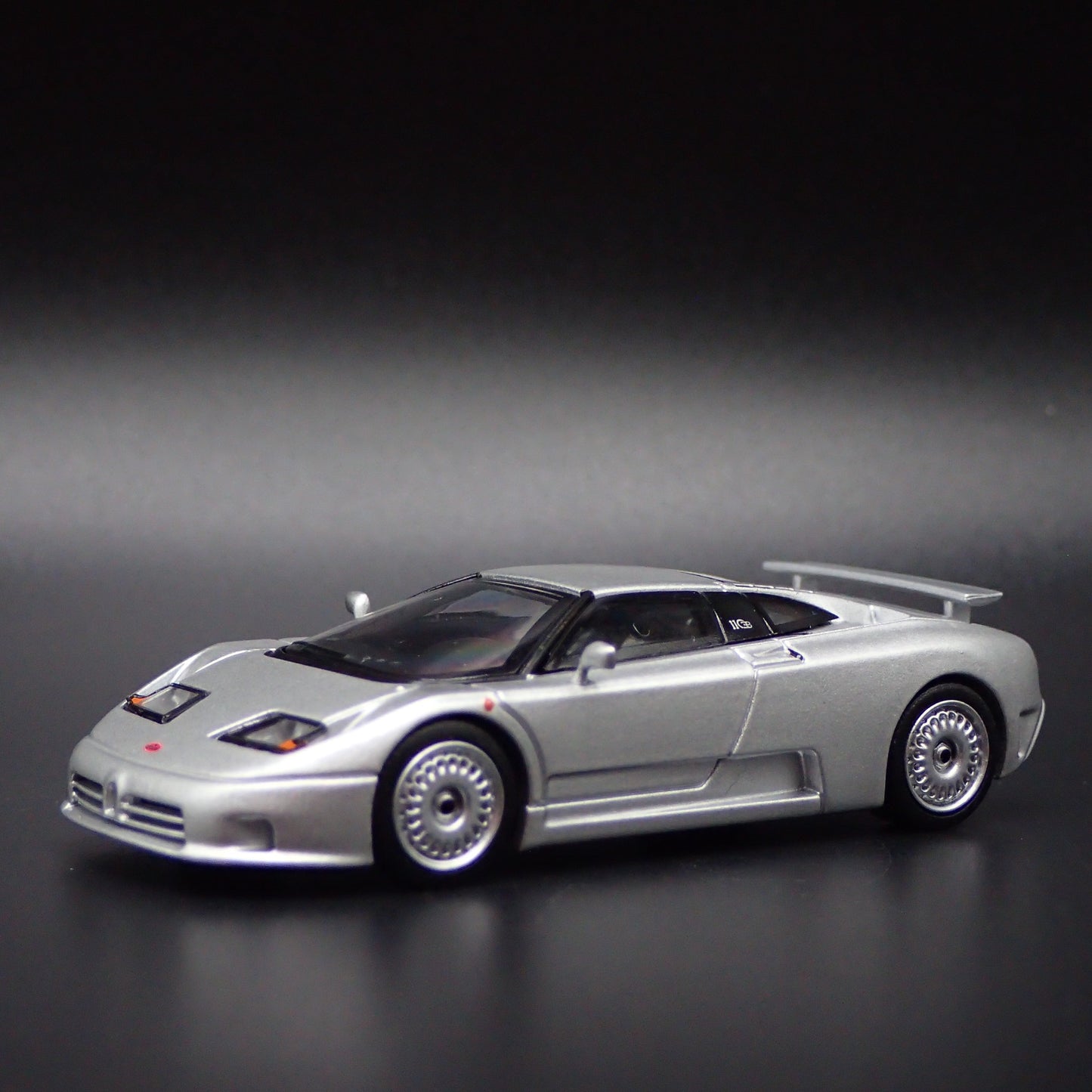 1991-1995 BUGATTI EB110 GT SUPER CAR SILVER 1:64 SCALEDIORAMA DIECAST MODEL CAR
