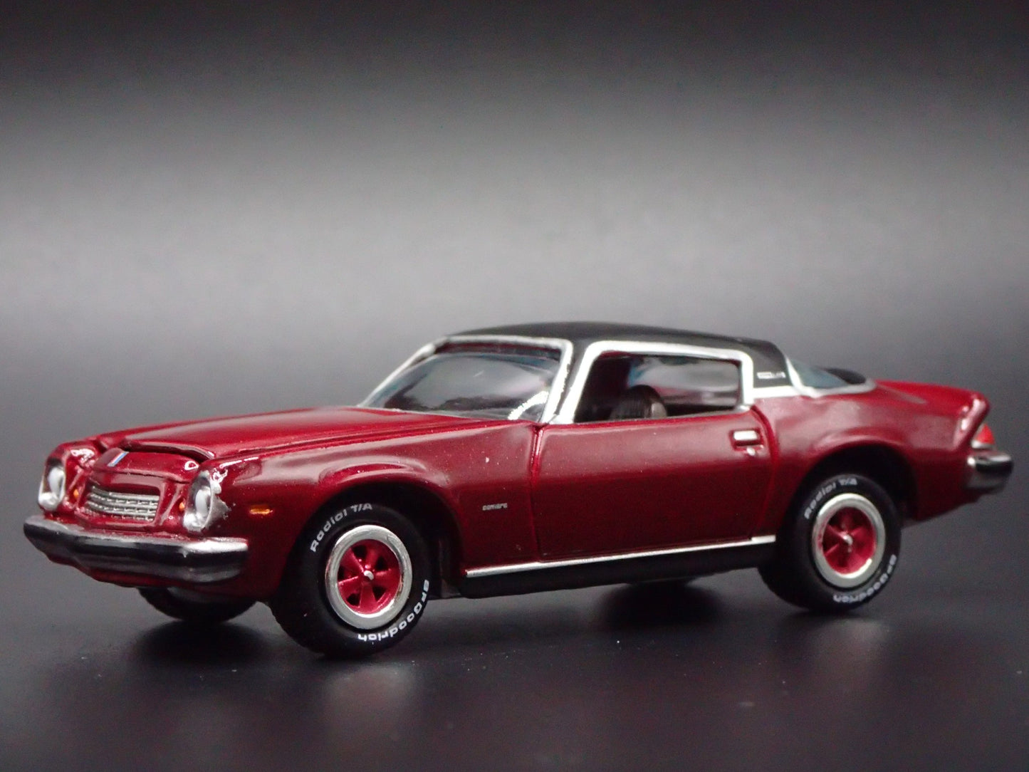 1975 75 CHEVY CHEVROLET CAMARO Z28 RED 1:64 SCALE COLLECTIBLE DIECAST MODEL CAR