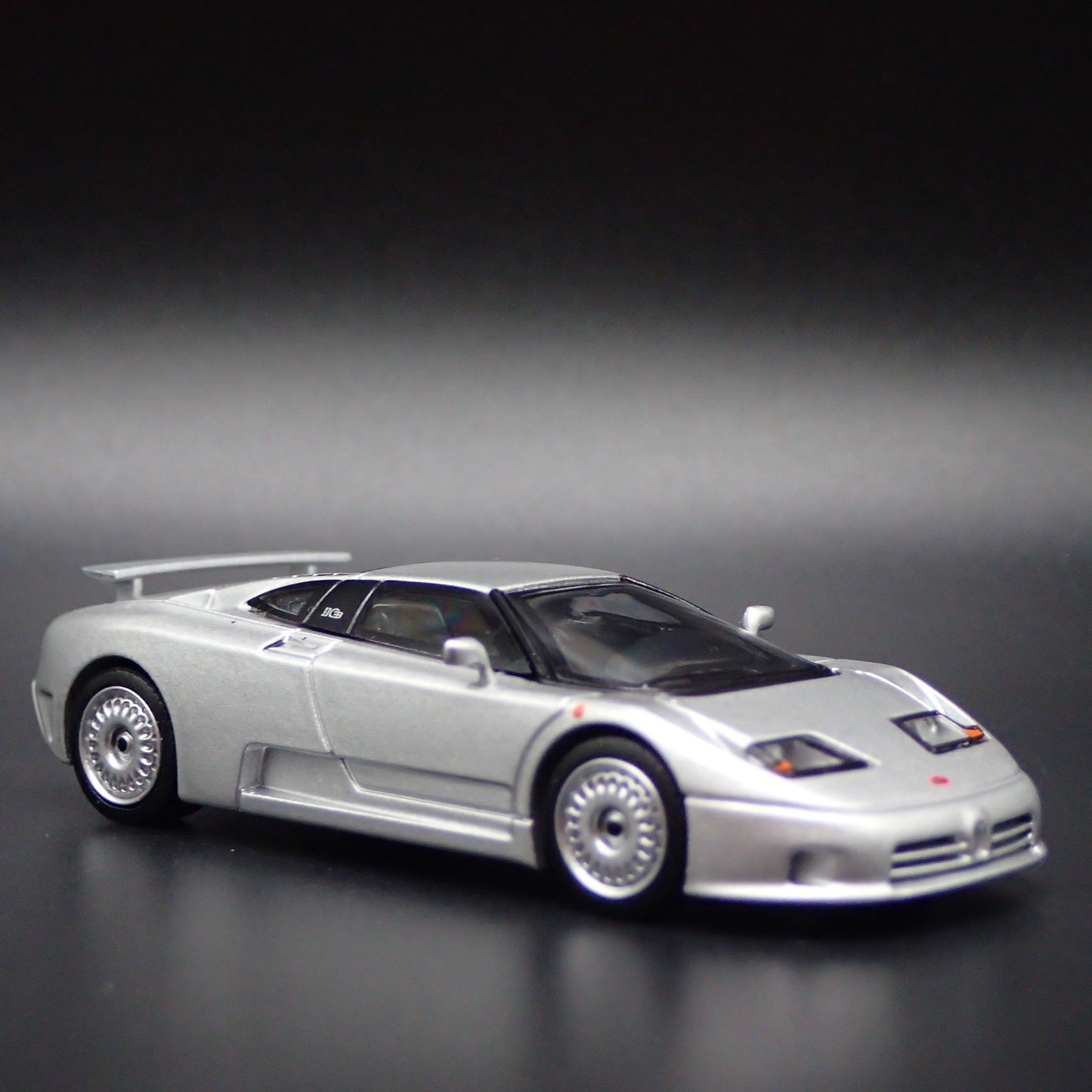 1991-1995 BUGATTI EB110 GT SUPER CAR SILVER 1:64 SCALEDIORAMA DIECAST MODEL CAR