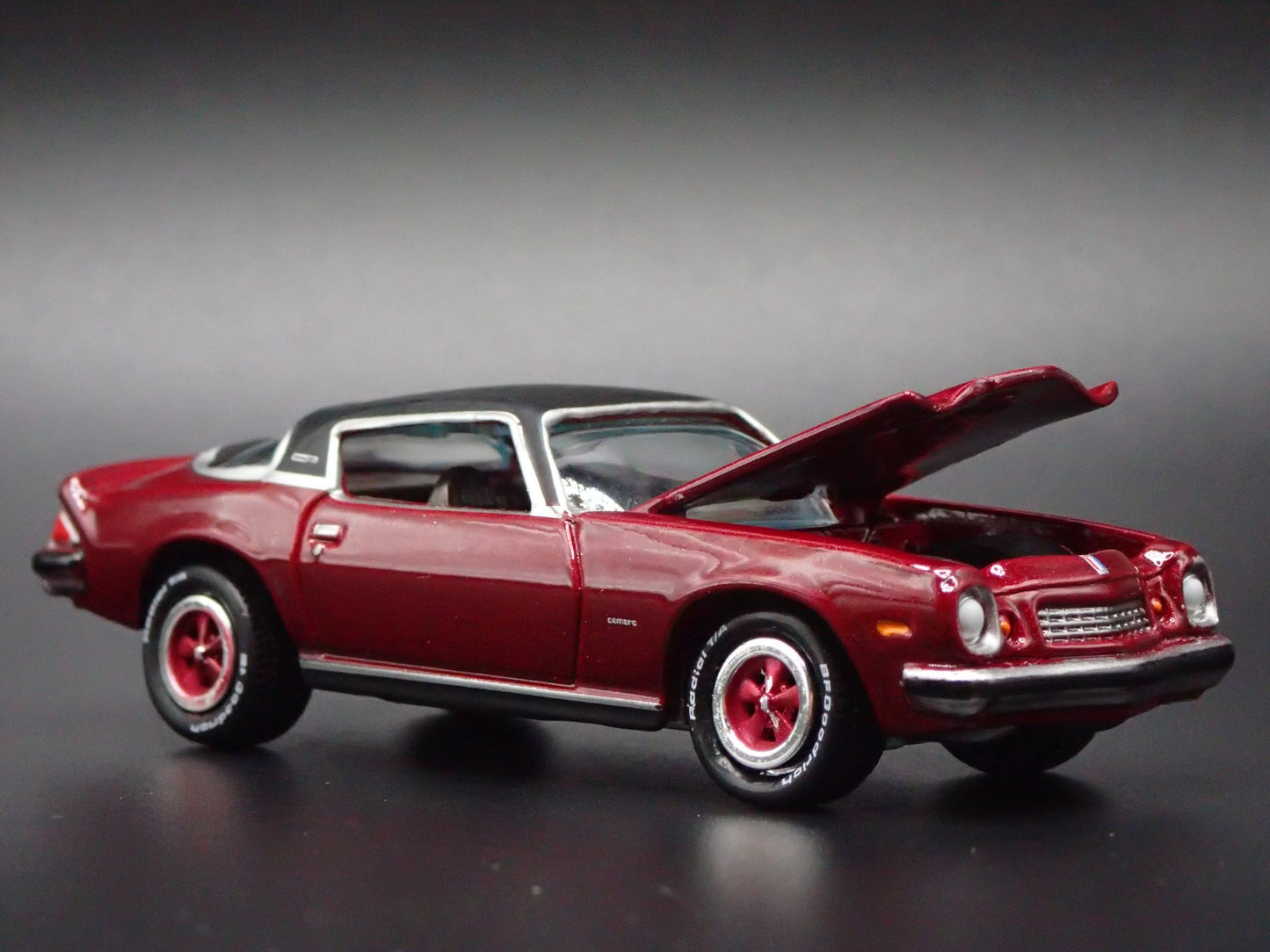 1975 75 CHEVY CHEVROLET CAMARO Z28 RED 1:64 SCALE COLLECTIBLE DIECAST MODEL CAR