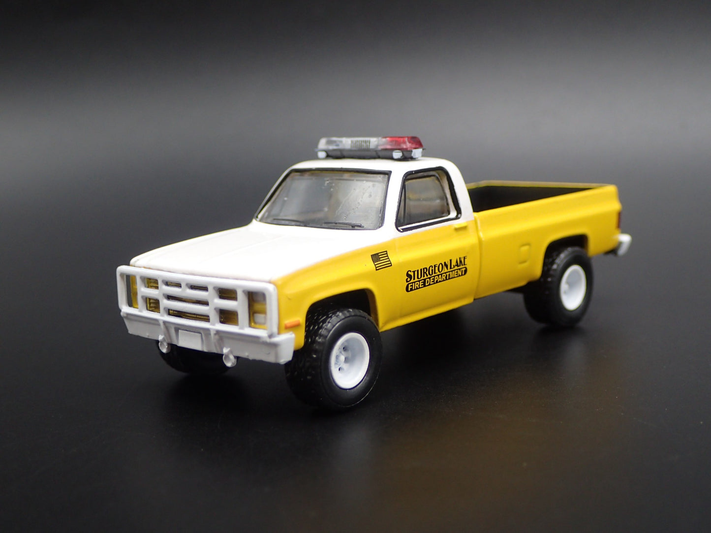 1987 CHEVY CHEVROLET TRUCK M1008 STURGEON LAKE FIRE 1:64 SCALE DIECAST MODEL CAR