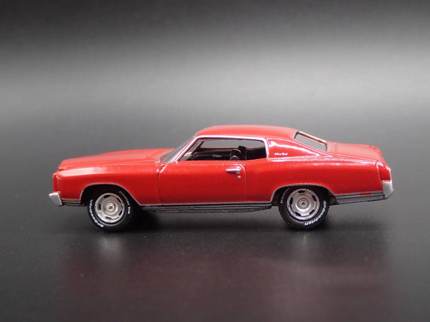 1971 71 CHEVY CHEVROLET MONTE CARLO SS RED 1:64 SCALE DIORAMA DIECAST MODEL CAR