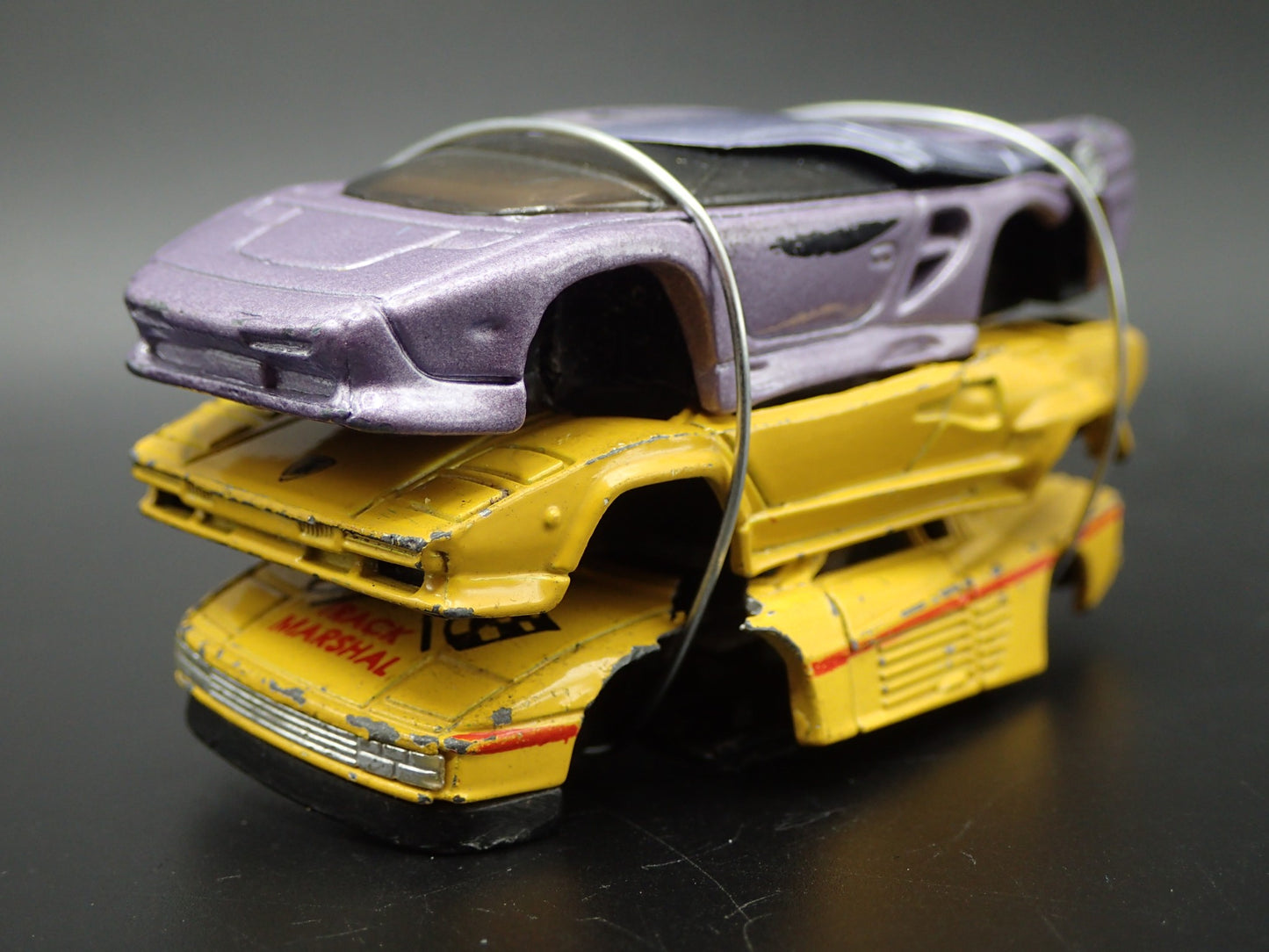 FERRARI / LAMBO 3 CARS CRUSHED ON A FLATBED TRAILER 1:64 SCALE DIECAST MODEL CAR